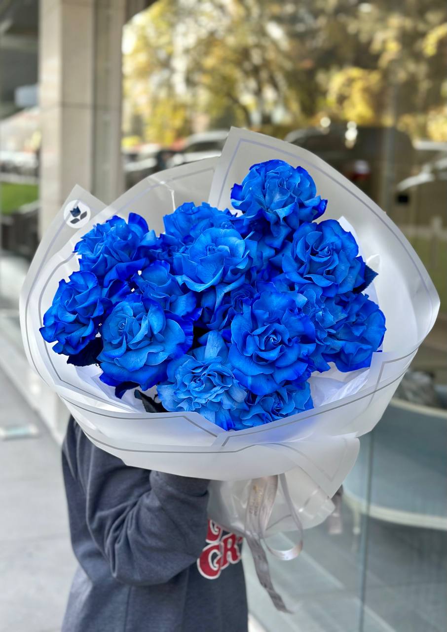 Букет "Сокровища атлантиды" из синих роз