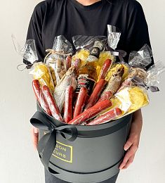 Мужской бокс "Выходные" все вкусняшки любителей пива в одном боксе