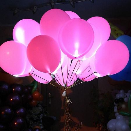 Светящийся розовый шар - латекс 12" 1