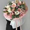 Букеты пионовидных роз - с другими цветами