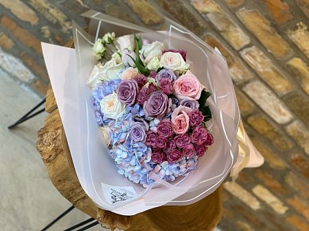 Букет "Эбигейл" из роз и тюльпан 4