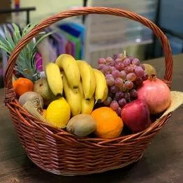 Подарочная корзина №2 с тропическими фруктами